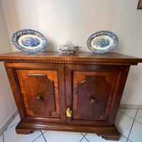 Credenza d’antiquariato