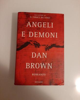 Libro Angeli e Demoni di Dan Brown