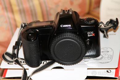Macchina fotografica reflex Canon Rebel X con pell