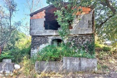 Immobile in asta di 130229 m² a Motta Sant'Anastas
