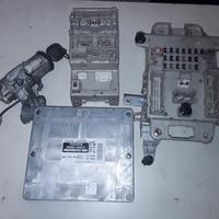 8966142670 KIT CHIAVE TOYOTA Rav4 4° Serie 2000 Be