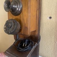Telefono vintage da parete