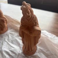 2 Statuine in terracotta per presepe