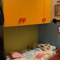 Letto e armadio a punte