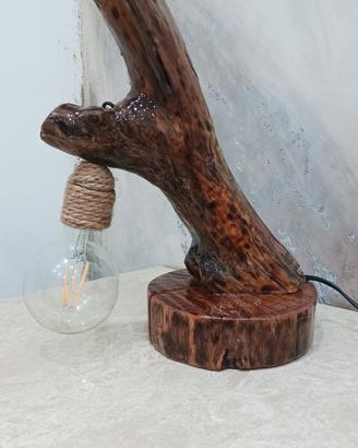 lume, lampada in legno 