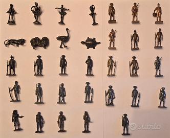 Lotto 33 soldatini in metallo kinder