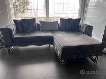 Divano velluto grigio con chaise longue