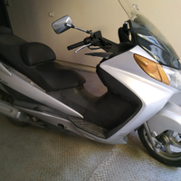 Suzuki Burgman 400