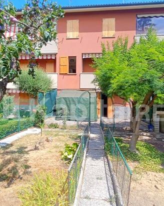 Villetta a schiera di 130 m² con 5 locali e box au