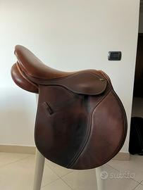 Sella in cuoio per equitazione Winner