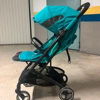 Passeggino leggero ultra compatto