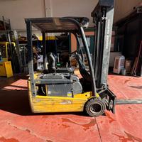 Carrello elevatore elettrico 1500kg tre ruote