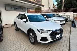Audi Q3 35 2.0 tdi Business s-tronic 150CV