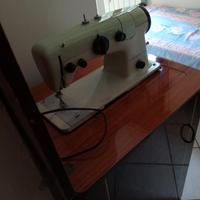 Macchina da cucire  funzionante, cassapancanca