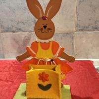coniglio pasquale in legno e feltro 
