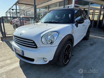Mini Cooper Countryman 2.0 D Automatica
