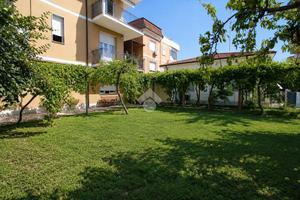 4 LOCALI A GIULIANOVA