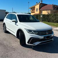 Volkswagen Tiguan R Line