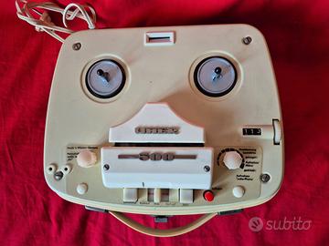 ESEMPLARE DI MAGNETOFONO DELLA UHER mod 500