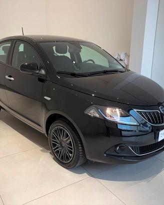 Lancia Ypsilon III 1.0 firefly hybrid Silver Plus 