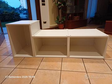 Privato vende mobili per cambio casa.