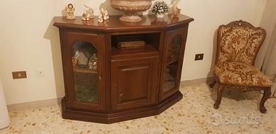 Mobile console/credenza