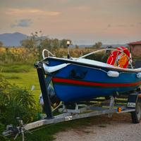 Barca in vetroresina con Motore Johnson