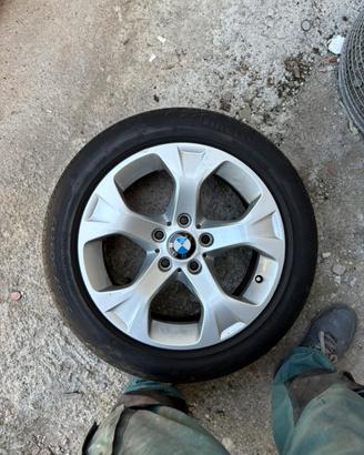 4 cerchi originali BMW 17”+ 4 gomme pirelli