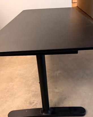 Scrivania ikea Bekant