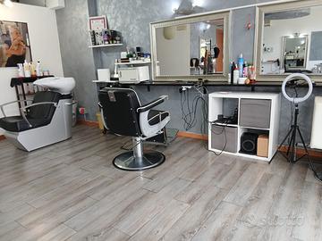 Grande salone parrucchieri /centro estetico