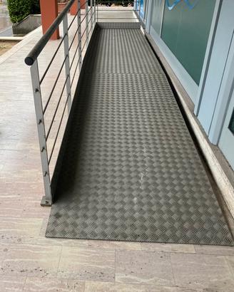 Rampa accesso disabili