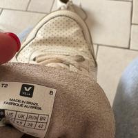 Veja uomo buone condizioni