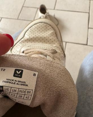 Veja uomo buone condizioni