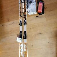 Sci alpinismo 156 cm con attacchi nuovi e pelli