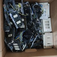 Placche  e frutti BTicino magic