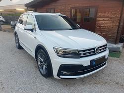 Volkswagen Tiguan 2.0 TDI SCR 4MOTION Executive Bl