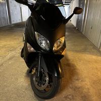 Yamaha T Max - 2006
