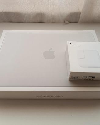 MacBook Neo 13" SIGILLATO + Trasformatore