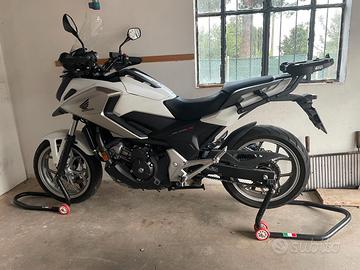 HONDA NC750X DCT 2016