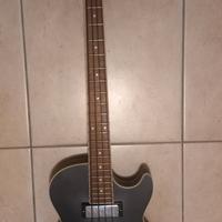 Basso semiacustico Ibanez AGB200-BKF