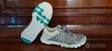Scarpe Reebok nuove numero 37,5
