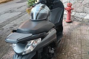 Piaggio Beverly 300