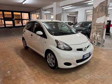 TOYOTA AYGO 1.0 CONNECT – SOLO 59.000 KM – GARANZI