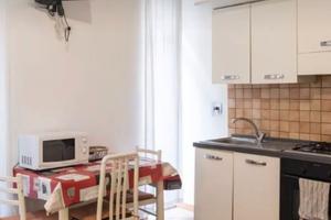 PORTUENSE - Monolocale - UTENZE COMPRESE