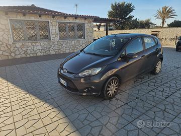 Ford fiesta 1.4 tdi plus
