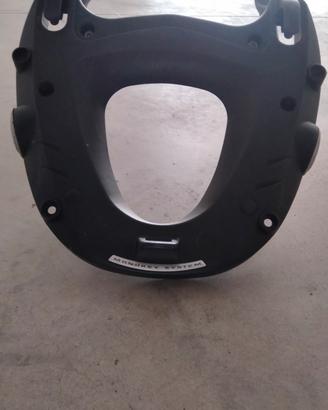 staffa porta bauletto givi