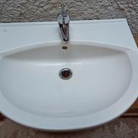 Lavandino bagno ideal standard con miscelatore