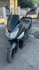 SYM 200 - 2020 pochi chilometri