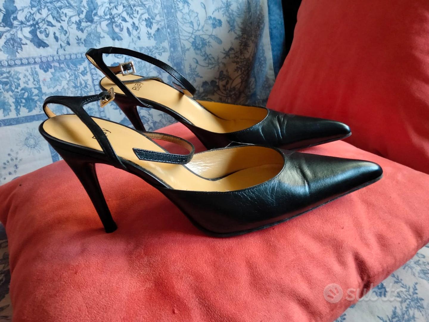 Scarpe decollete aperte on sale dietro