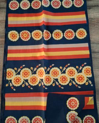 Foulard fantasia geometrica e floreale 